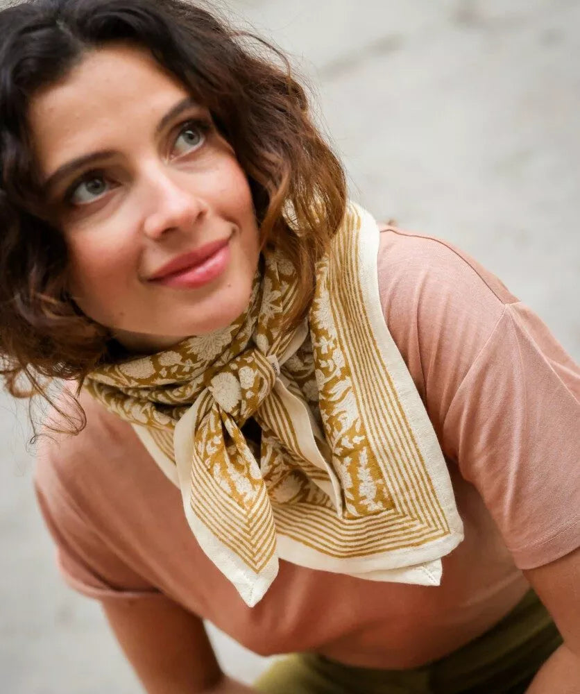 Foulard grand format Anjali - Safran